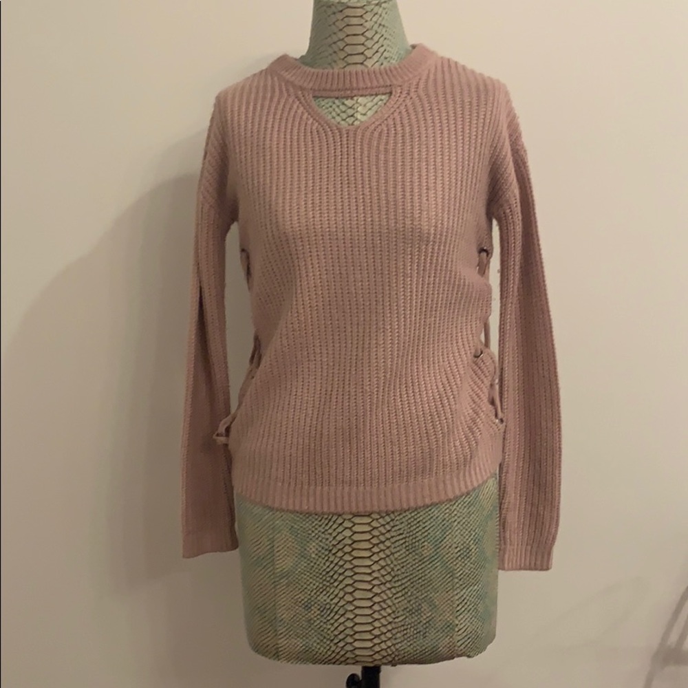 pink sweater